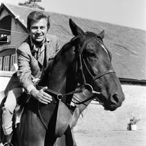 Des O'Connor with his horse Bermondsey in a Newmarket stable print
