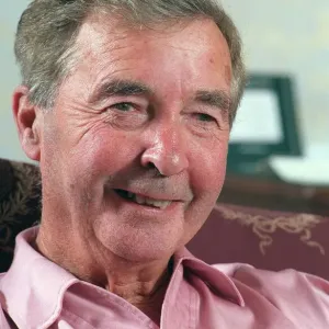 DICK FRANCIS - AUTOR EN CASA 31 / 08 / 1994 DICK FRANCIS - AUTOR EN CASA 31 / 08 / 1994