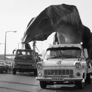 A dinosaur on the move in Essex. A 16 foot high and 45 foot long Cetiosaurus A dinosaur on the move in Essex. A 16 foot high and 45 foot long Cetiosaurus