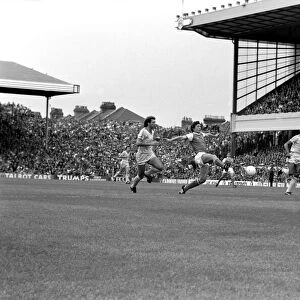 Division 1 football. Arsenal 1 v. Nottingham Forest 0. September 1980 LF04-37-053