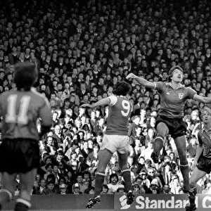 Division 1 football. Arsenal 2 v. Sunderland 2. October 1980 LF04-44-002