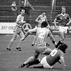 Division 1 football. West Ham United 1 v. Liverpool 3. October 1983 LF14-05-027