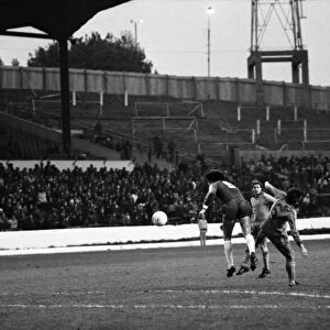 Division 2 football. Chelsea 1 v. Oldham o. November 1980 LF05-11-031