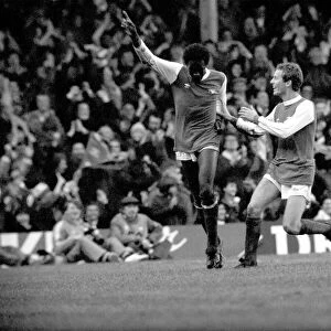 Division One Football 1981 / 82 Season, Arsenal v Manchester City, Highbury