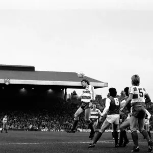 Fußball Division One Saison 1985/86 - Spiel zwischen Arsenal und Queens Park Rangers im Highbury-Stadion