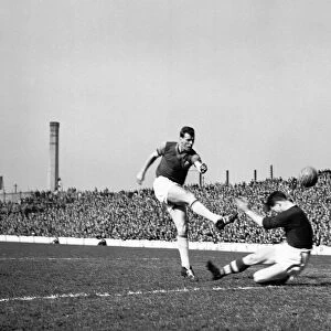 Division Two. Cardiff 0 v. West Ham 3 12th April 1958