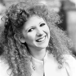 Photocall du Docteur Who, nouvelle assistante, l'actrice Bonnie Langford. 20 octobre 1986. Photocall du Docteur Who, nouvelle assistante, l'actrice Bonnie Langford. 20 octobre 1986.