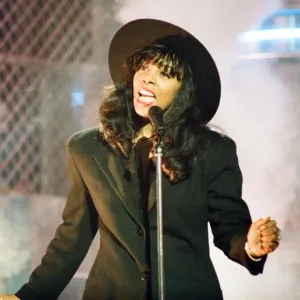 Donna Summer, performing on BBCs Top of The Pops, 1st March 1989 Donna Summer, performing on BBCs Top of The Pops, 1st March 1989