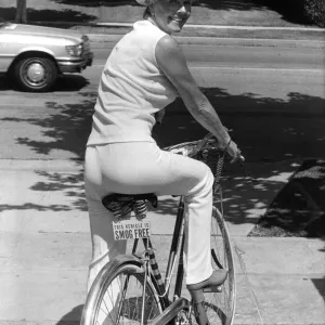 Doris Day seen leaving her home in Beverley Hills, California, on her stray dog run Doris Day seen leaving her home in Beverley Hills, California, on her stray dog run