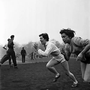 Dorothy Saunders, Sprinters and Jeannette Rouse. March 1953 D1112