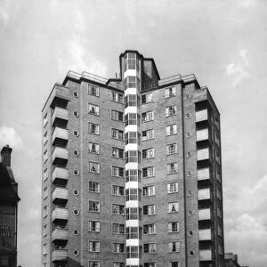 Duddeston tower blocks. Birminghams first multi-storey flats. 17th May, 1964