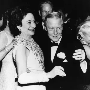 Duke & Duchess of Windsor at a party Dbase MSI Brochure Duke & Duchess of Windsor at a party Dbase MSI Brochure