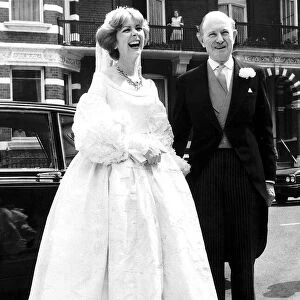 Duke of Norfolks daughter actress Marsha Fitzalan marries actor Patrick Ryecart at