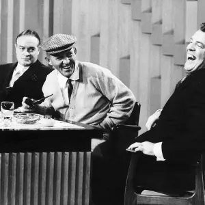Eamonn Andrews tv presenter with Bing Crosby centre and Bob Hope left DBase msi