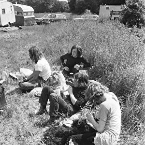 Early arrivals at Richfield Avenue, site of Reading Festival 22nd June 1971