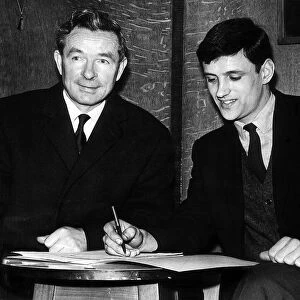 Eddie Colquhoun signs for West Brom, February 1967, manager Jimmy Hagan looks