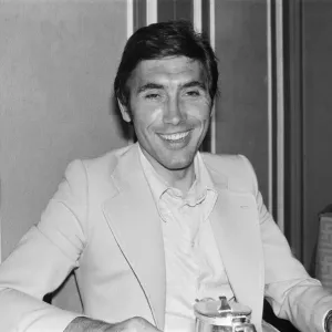 Eddy Merckx, ciclista campeón del mundo de Bélgica, fotografiado en 1977 en su hotel en Londres.