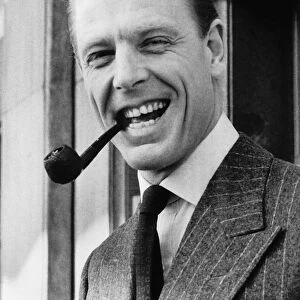 Edward Fox Actor after being made Pipeman of the Year Award January 1980