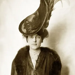 Edwardian mannequin models a Skyscraper hat Clothing Women Feather Edwardian mannequin models a Skyscraper hat Clothing Women Feather