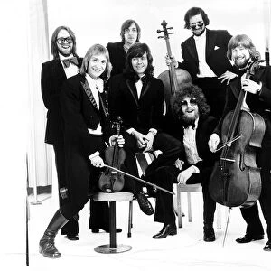 Electric Light Orchestra, English Pop group led by Jeff Lynne (Guitar)