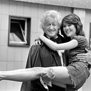 Elizabeth Sladen with Jon Pertwee standing in the courtyard of BBC Television Centre
