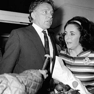 Elizabeth Taylor August 1968 Leaves Fitzroy Nursing Home with husband Richard
