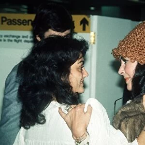 Elizabeth Taylor with daughter Lisa. Nov 1973
