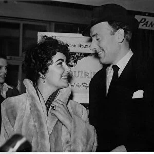 Elizabeth Taylor and husband Michael Wilding at London airport February 1952