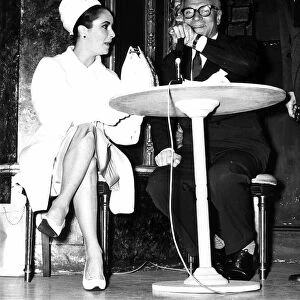 Elizabeth Taylor on stage with Laurence Olivier rehearsing for charity show London