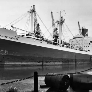 The Ellermann Lines ship City of Wellington'. Circa 1977 The Ellermann Lines ship City of Wellington'. Circa 1977