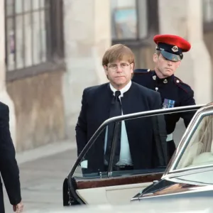 Elton John arriving at Princess Dianas funeral at Westminster Abbey Elton John arriving at Princess Dianas funeral at Westminster Abbey