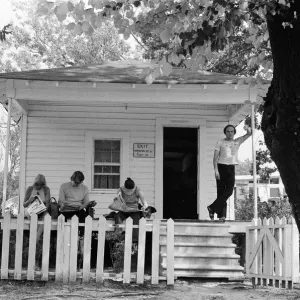 Elvis Presley Fans, visit the birthplace and home of their idol in Tupelo, Lee County
