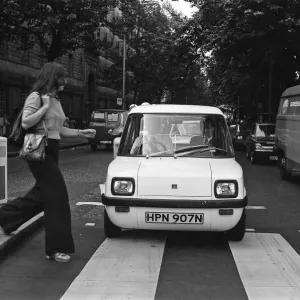 The Enfield Electric Car Road Test by Sunday Mirror reporter Roy Spicer