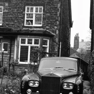 Cuando Engelbert Humperdinck regresó a su antigua casera en Boarding House de Street Lane. Cuando Engelbert Humperdinck regresó a su antigua casera en Boarding House de Street Lane.