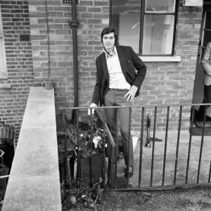 Engelbert Humperdinck says goodbye to his old flat in Hammersmith, London Engelbert Humperdinck says goodbye to his old flat in Hammersmith, London