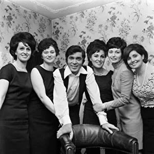 Engelbert Humperdinck with his sisters Bubbles, Celine, Tilley, Peggy and Dolly