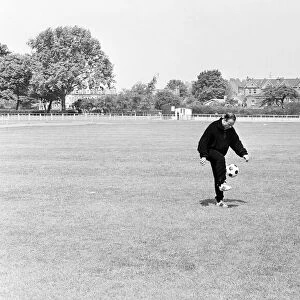 England and Fulham full-back George Cohen in training. He played in the 1966 World Cup
