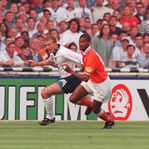 Englands Alan Shearer and Hollands Winston Bogarde battle for the ball during the England