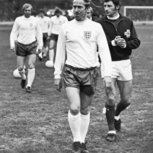 Englands Bobby Charlton, made captain for the night