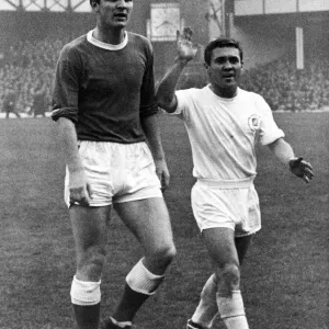 English Division 1 match Everton 0 -1 Leeds at Goodison Park. With the clock at 3 English Division 1 match Everton 0 -1 Leeds at Goodison Park. With the clock at 3