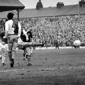 Blackburn Rovers 1 v Barnsley 0 Print - February 1982 Blackburn Rovers 1 v Barnsley 0 Print - February 1982