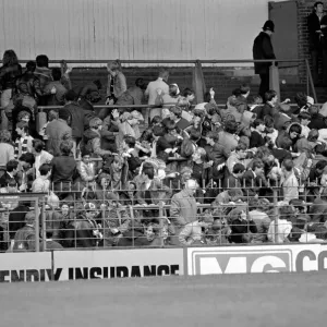 English League Division Two match. Bolton Wanderers 0 v Chelsea 1. May 1983 MF11-27-033 English League Division Two match. Bolton Wanderers 0 v Chelsea 1. May 1983 MF11-27-033