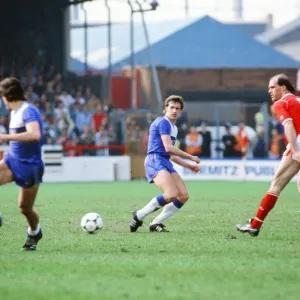 English League Division One match at the City Ground. Nottingham Forest 0 v Everton English League Division One match at the City Ground. Nottingham Forest 0 v Everton