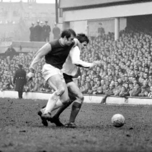English League Division One match: West Ham v. Nottingham Forest English League Division One match: West Ham v. Nottingham Forest