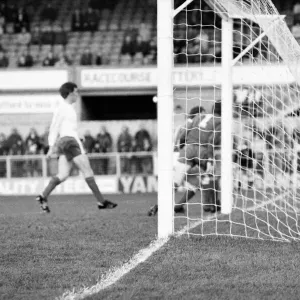 1981 English League Division Two Print: Wrexham 0 v Oldham Athletic 3 1981 English League Division Two Print: Wrexham 0 v Oldham Athletic 3