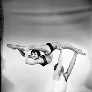 Entertainment Contortionist Print Entertainment Contortionist Print