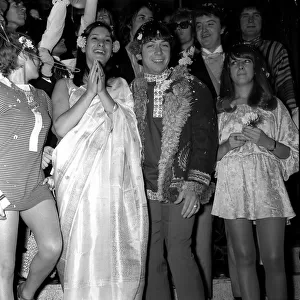 Eric Burdon of The Animals marries Angie King 1967