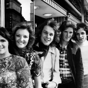 Eve Graham from pop group New Seekers, The band who brought Eve Graham from pop group New Seekers, The band who brought
