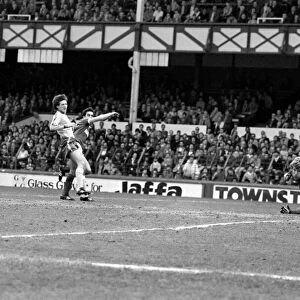 Everton 0 v. Norwich City 2. Division One Football. April 1981 MF02-13