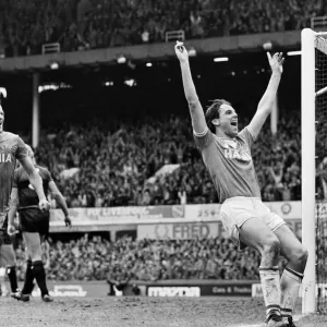 Everton 1985 League Title Print: Sharp Seals the Win Everton 1985 League Title Print: Sharp Seals the Win